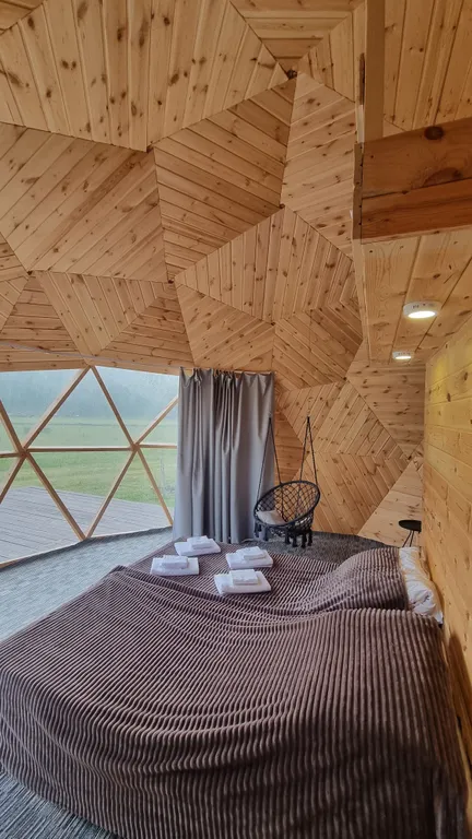 Семейный отдых в долине гор Алтая