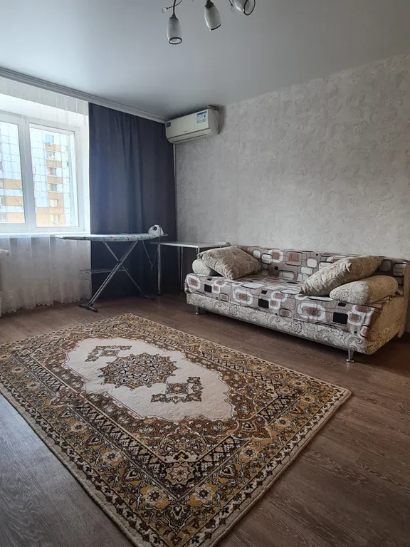 Рядом с авто и жд вокзалом