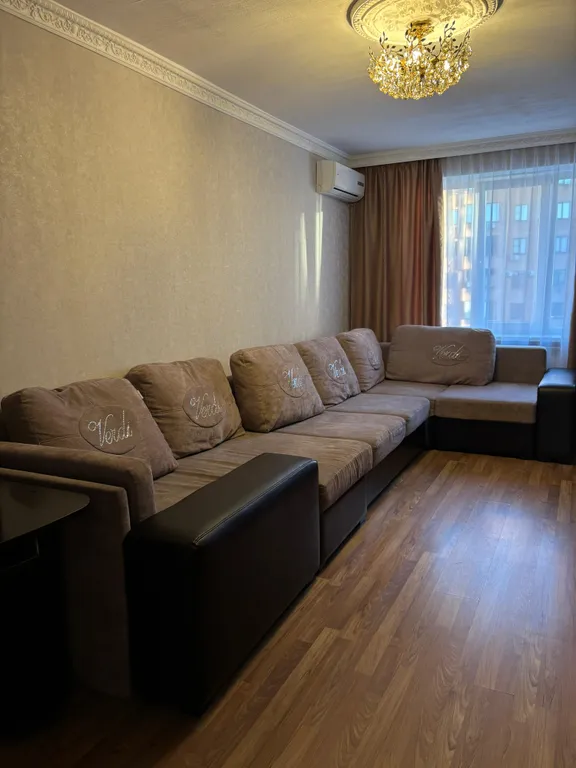 Квартира Уютная, просторная 3-комнатная квартира — Владикавказ