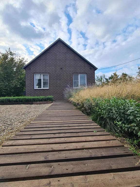 Дом с ландшафтным дизайном