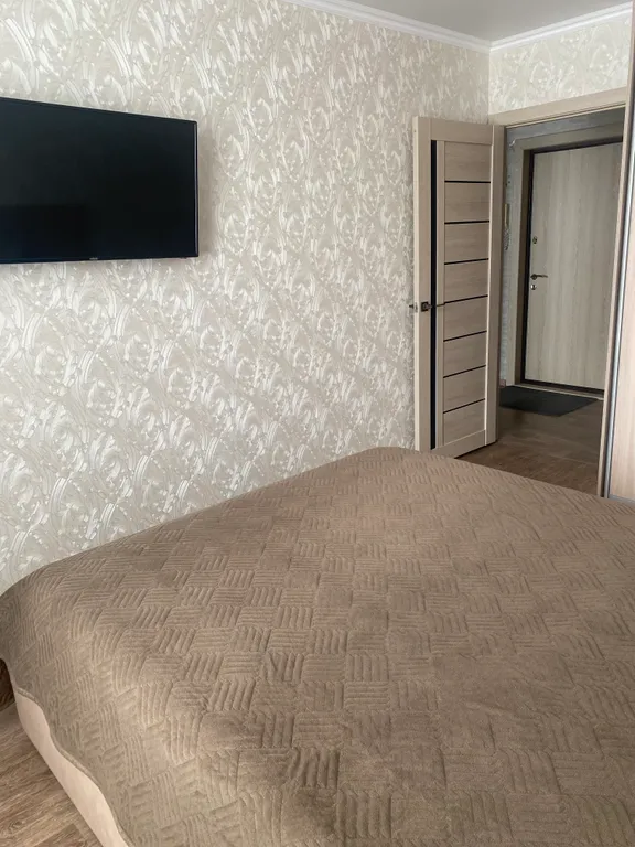 Чистая квартира рядом с парком Нефтехимиков