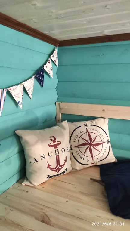 Дом рыбака с баней в самом живописном месте города, у реки и озера