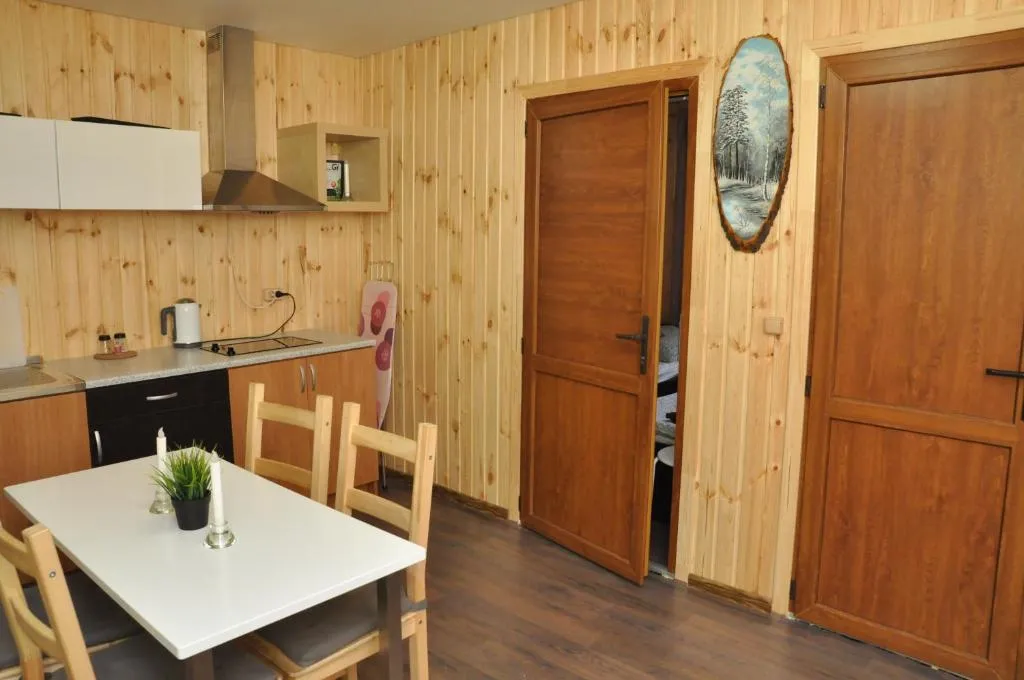 Квартира Апартаменты с террасой и кухней, с видом на реку и с бассейном — Гагра