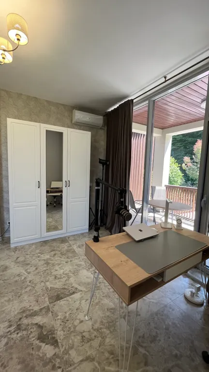 Дом у леса с бассейном