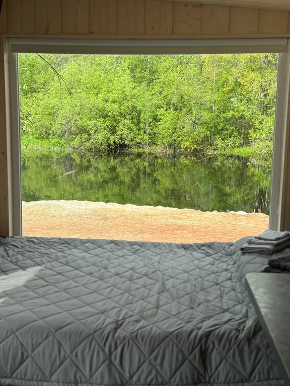 Глемпинг у реки