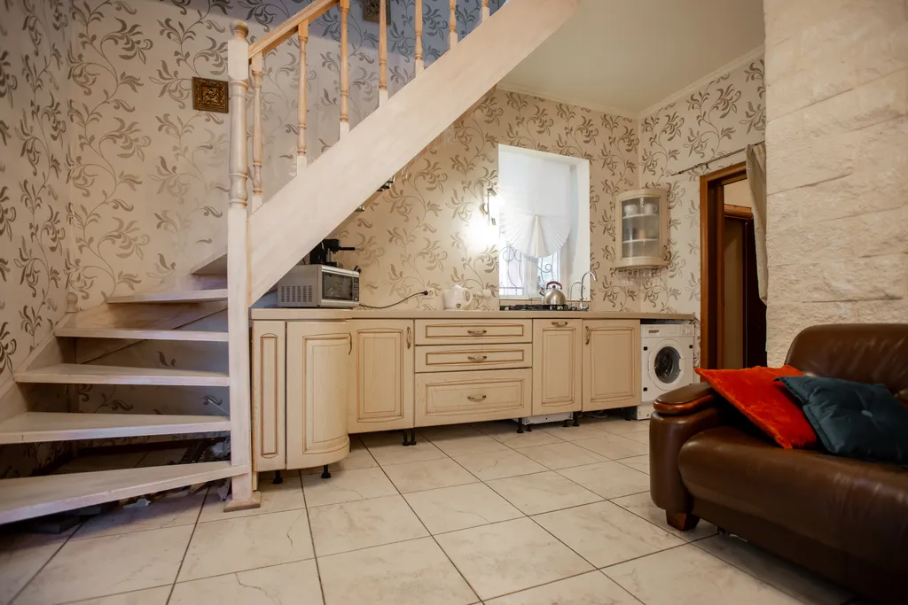 Розовая дача в Грузино