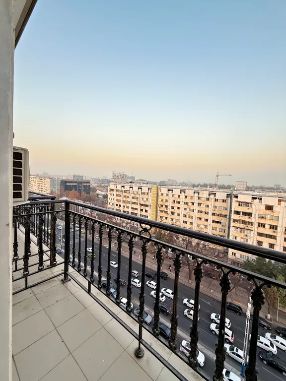 Kazakhstan resident's 171 by Royal rentals