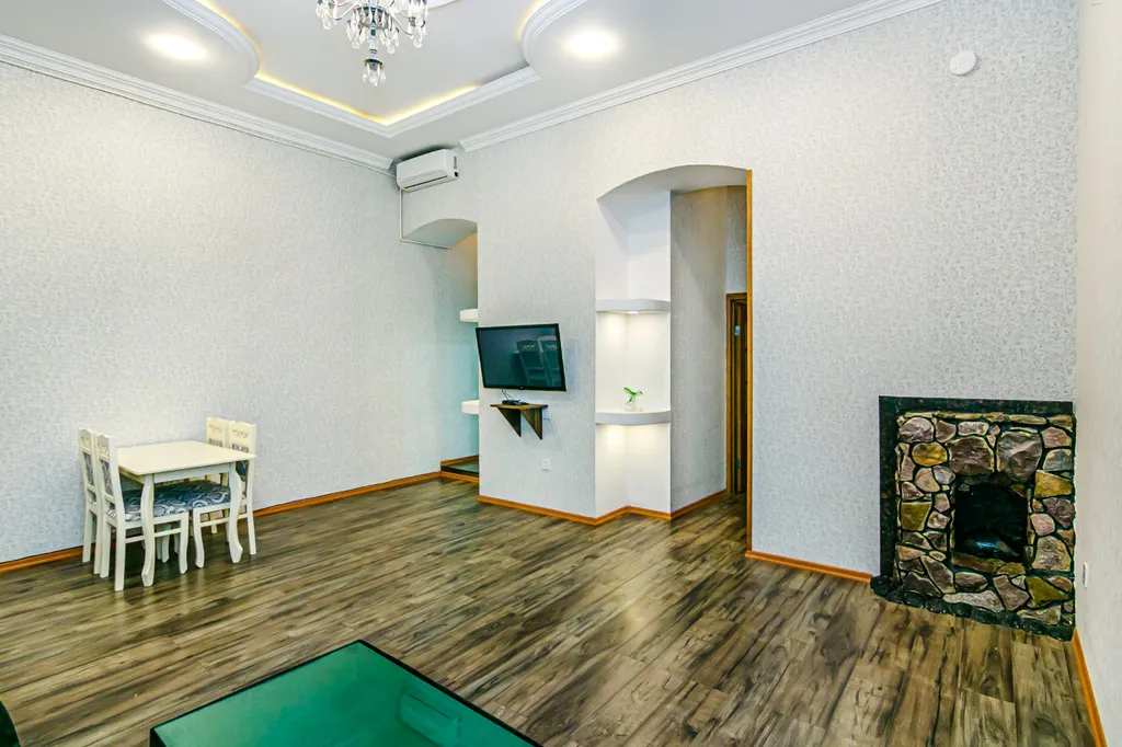 Hollywood apartment i̇n the Targovu