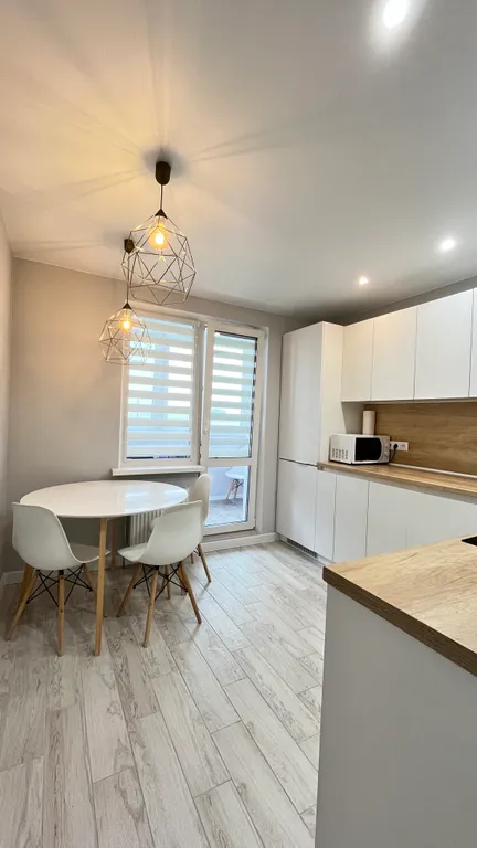 LUX-вид на озеро: светлая квартира в новом доме — аренда посуточно в Дзержинск