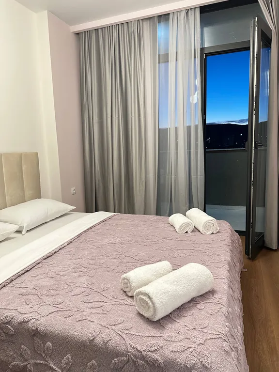 Olive Dream светлая квартира с балконом, Wi-Fi и видом на горы