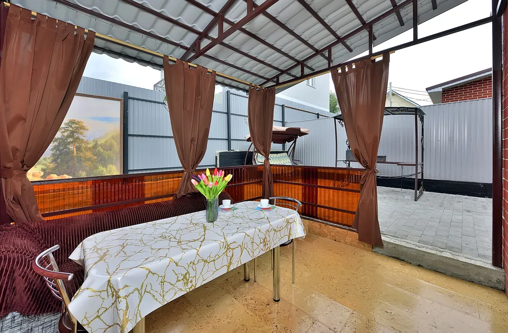 Уютный дом на берегу озера Банное