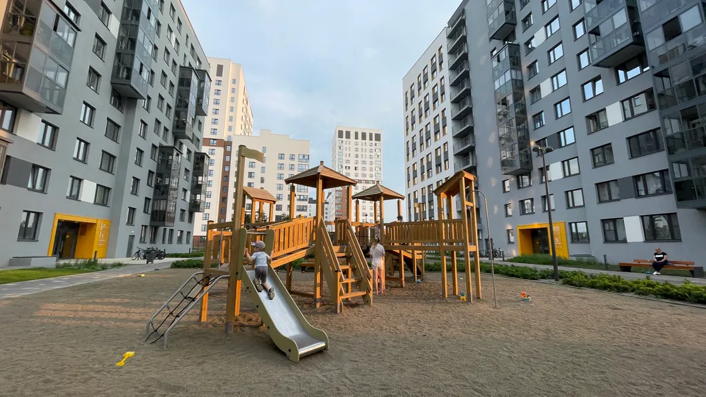 Квартира Квартира Не в отеле, а в квартире рядом с арена авто солнечный — Екатеринбург