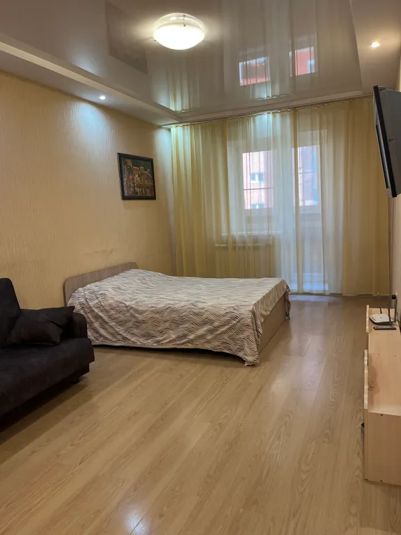 Большая уютная квартира в престижном районе города — аренда посуточно в Иркутск