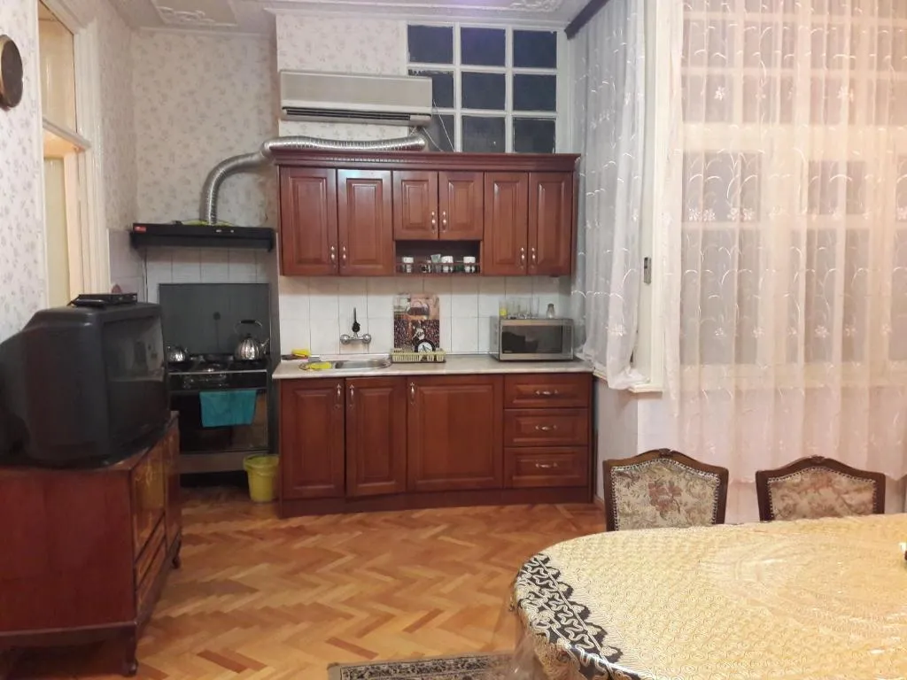 Старый центр с 3 спальнями