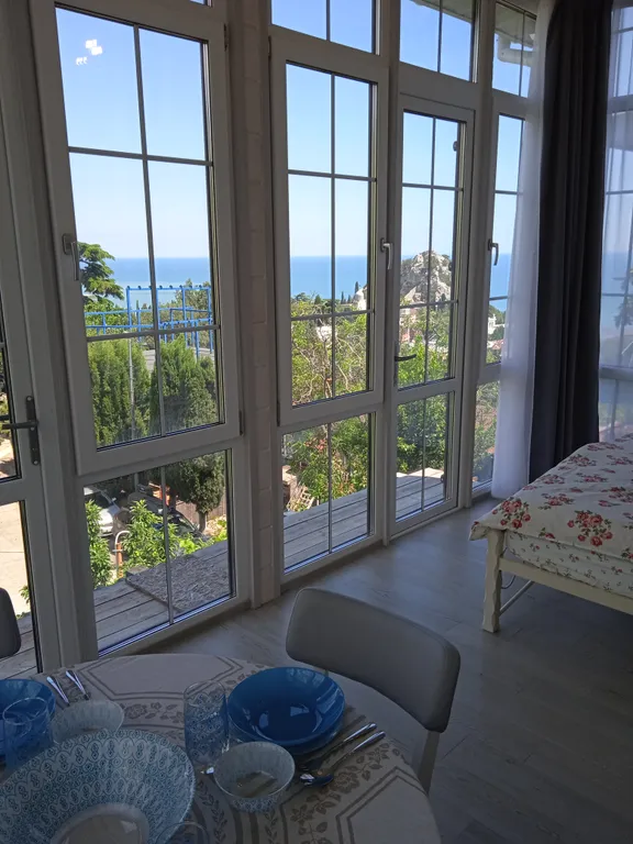 Саммер Холл - Дача Аракина