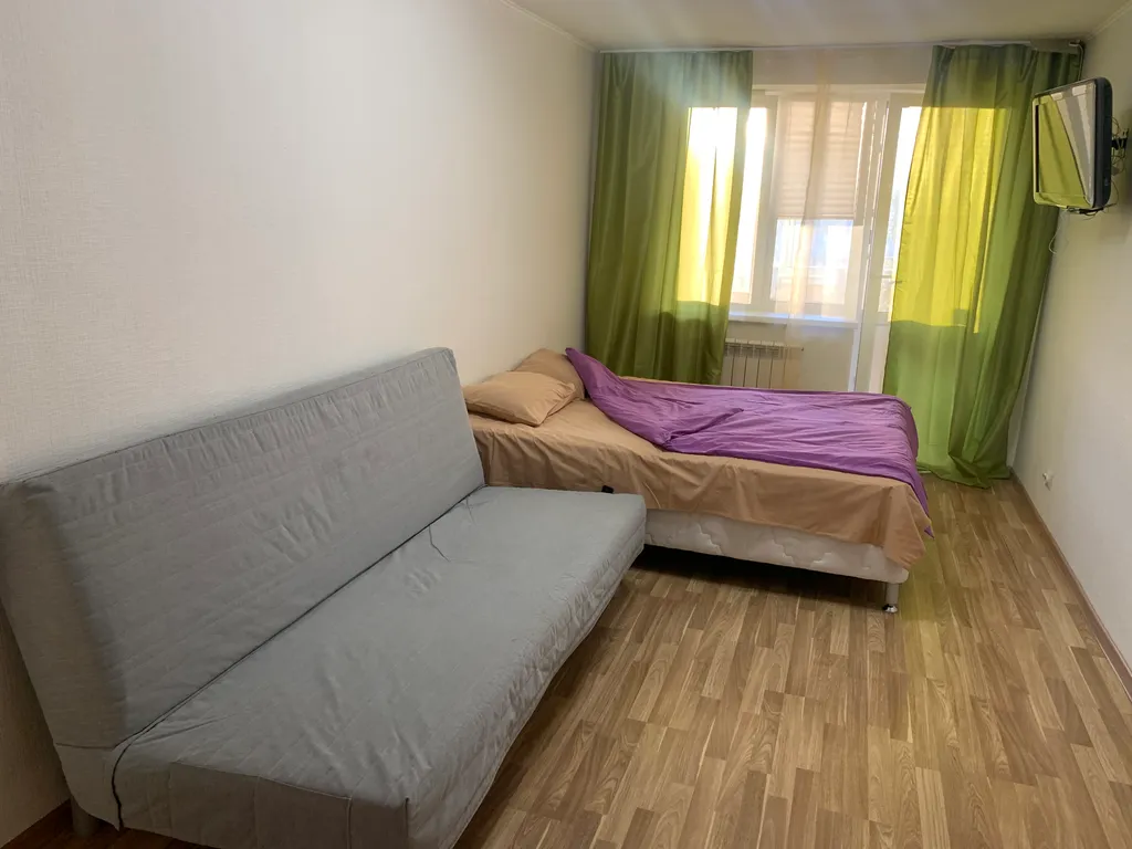 Квартира с большой кухней — аренда посуточно в Сысерть