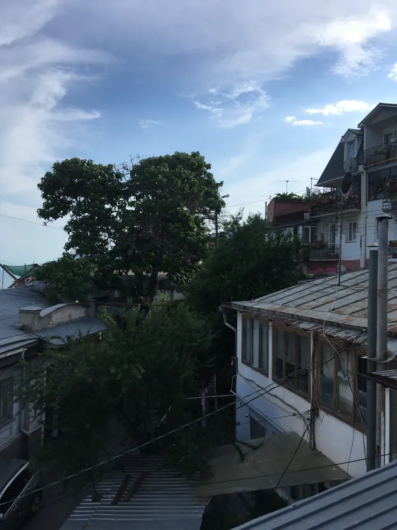 В центре у моря