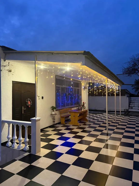 Коттедж Уютный второй этаж дома с отдельным входом и территорией во дворе — Сухум