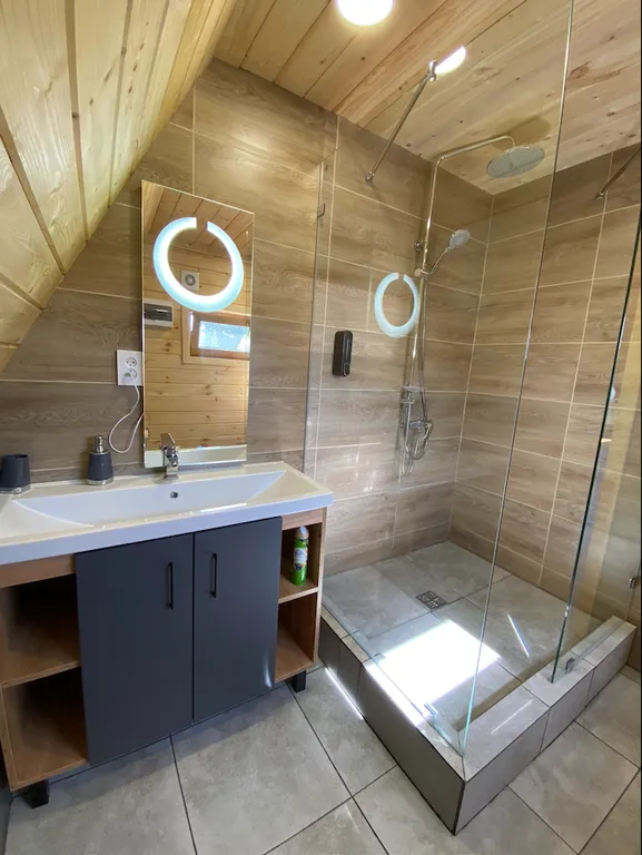 Уютный дом с баней и горячим банным чаном на озере Малый Кременкуль