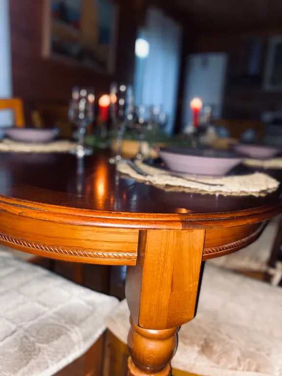 Берлога люкс, коттедж с банным чаном для отдыха с видом на лес и скалы