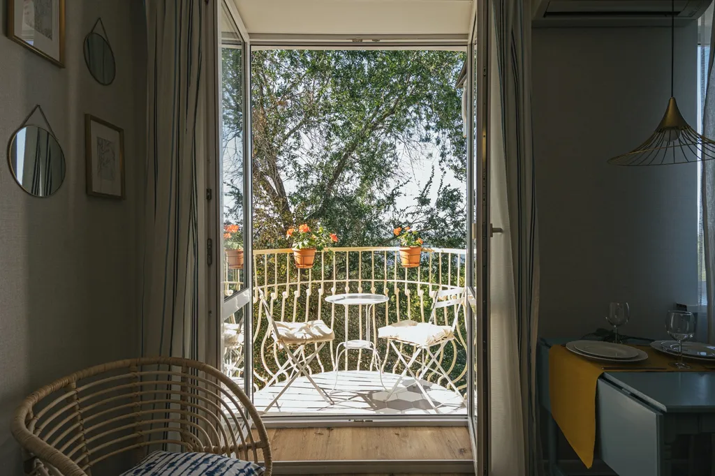 Студенческая-уютная, видовая квартира в историческом районе города