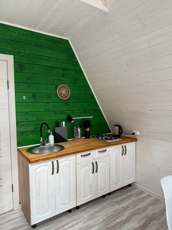 Домик у реки пра: баня под звёздами, тишина и лесные тропы