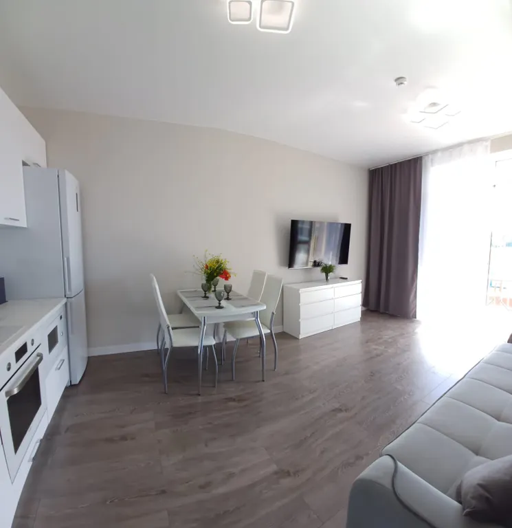 298 Квартира с бассейном на 4 человека