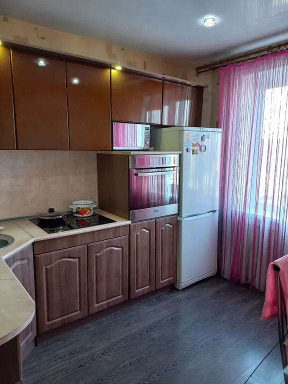 Уютная чистaя двухкомнатная квартира возле МедГрафта