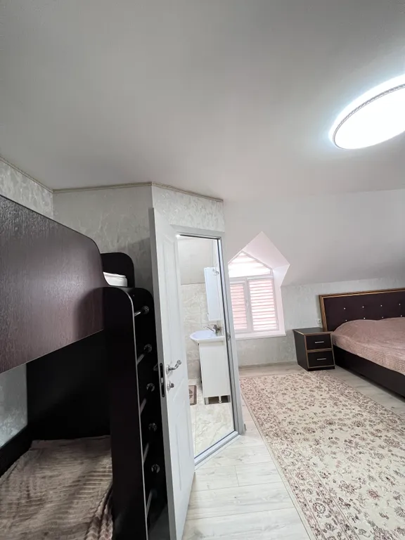 Уютный гостевой дом с видом на город и море