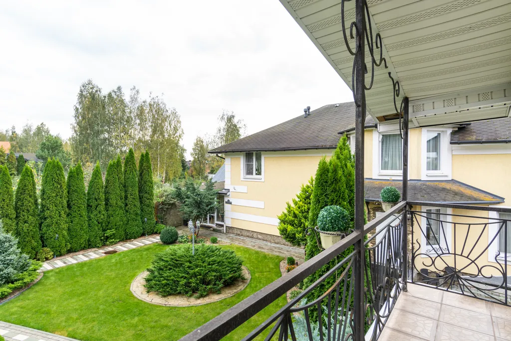 4-комнатный Дом