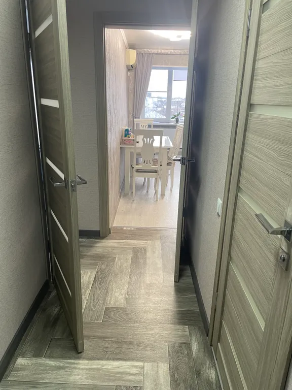 Современная квартира двухкомнатная в центре