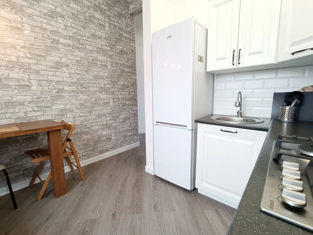 Квартира Двухкомнатная квартира недалеко от моря, рынка, океанариума и дельфинария — Адлер