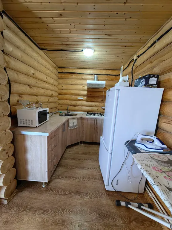 Домик на берегу моря у аквапарка