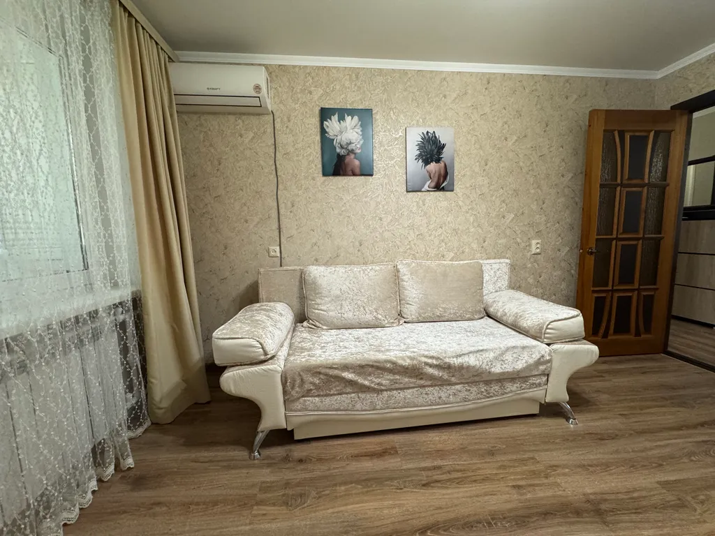 Уютная двухкомнатная квартира в 3 минутах ходьбы от центра города