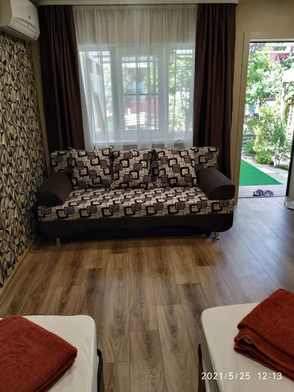 Квартира Квартира Четырёхместный номер стандарт с собственной мини кухней — Адлер