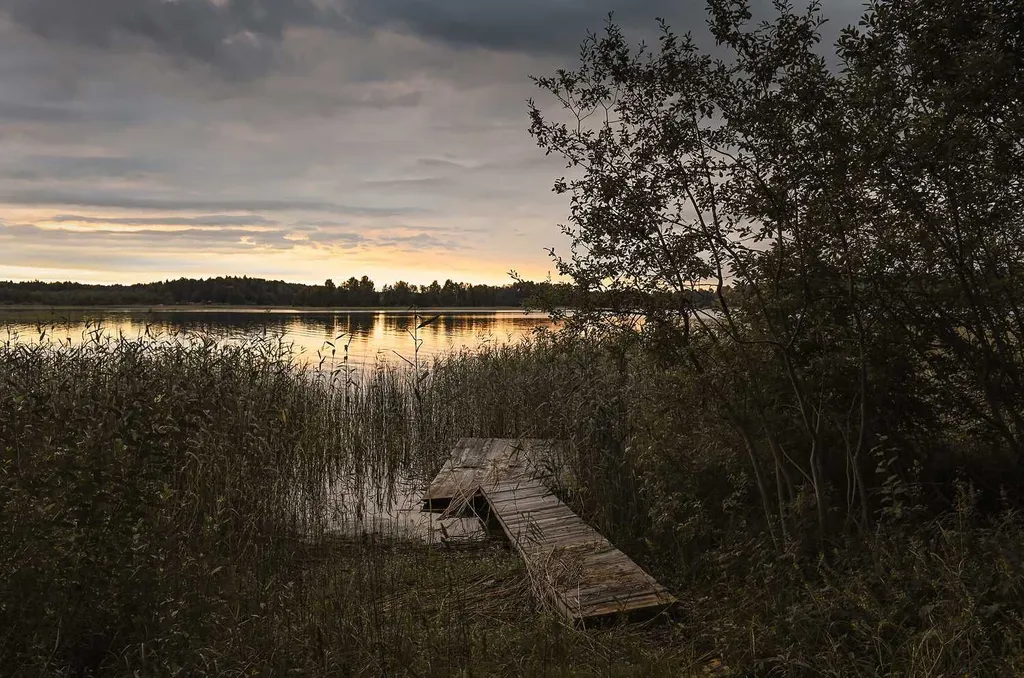 Дом на берегу озера Селигер