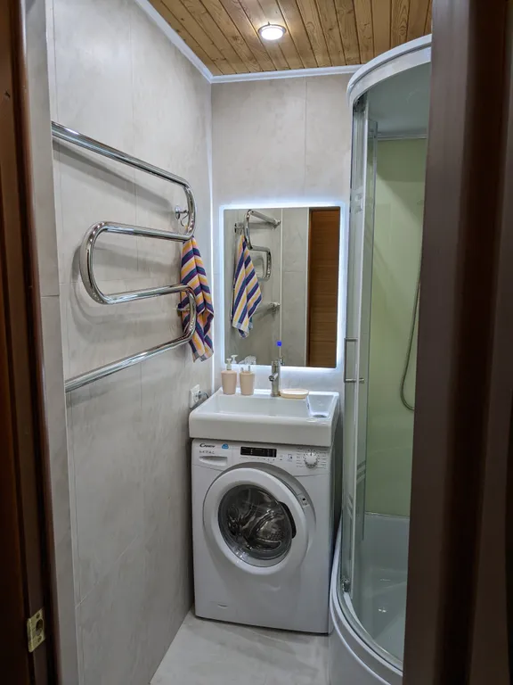 Petri Šemeikka Square apartment