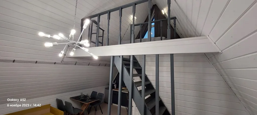 Дом А-фрейм из дерева с баней и джакузи