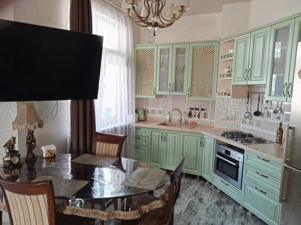 Трёхкомнатная квартира в элитном районе — аренда посуточно в Геленджик