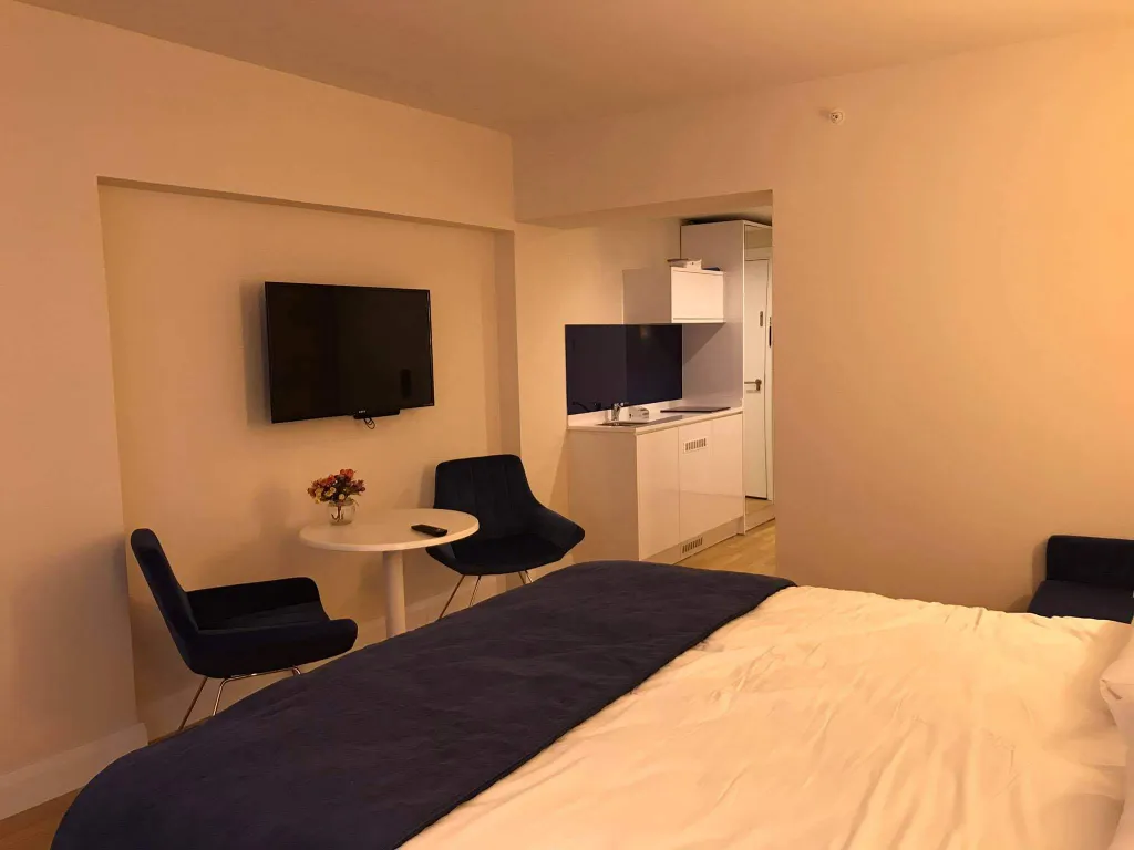 Студия с видом на море