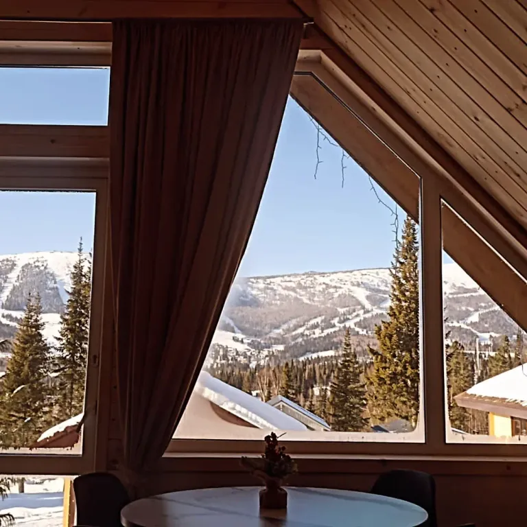 Коттедж Дом в Шерегеше с панорамным видом на все горы — Шерегеш