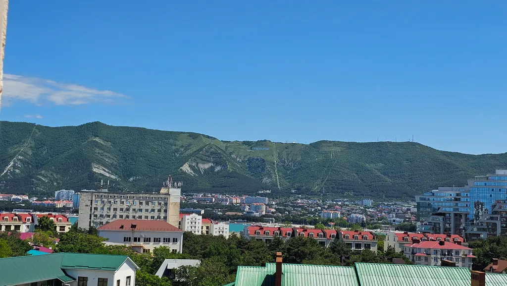 Новая двушка у моря, большая