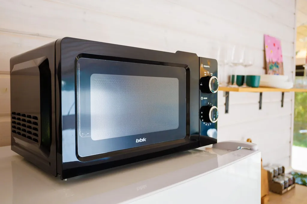 Дом Мая у озера с баней на дровах