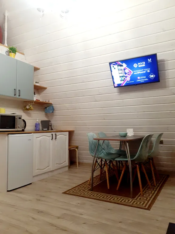 Яркий, новый, стильный большой коттедж Хижина зайца