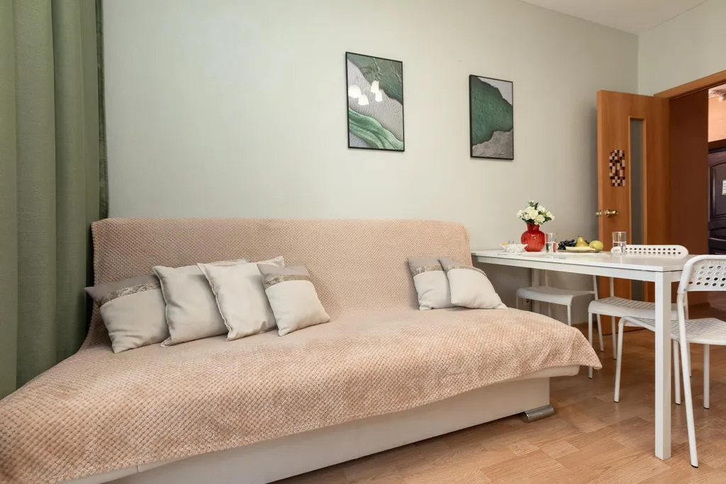 Квартира Уютная квартира у ТЦ Мегаполис рядом с метро — Екатеринбург