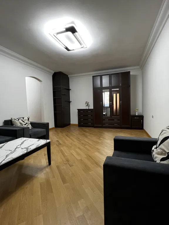 3-комнатная Квартира — аренда посуточно в Ереван