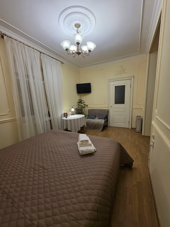 Апартаменты с большой кроватью в центре