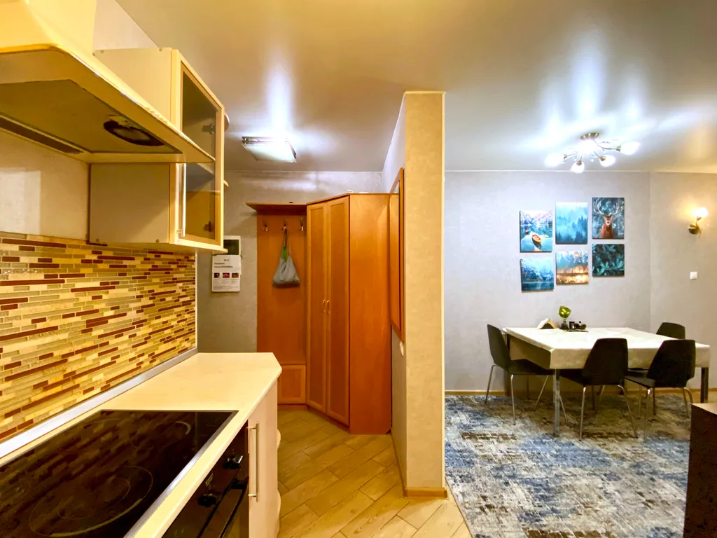 Двухкомнатная квартира с большой кухней