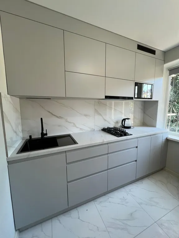 2-х комнатная квартира в центре Керчи с новым ремонтом