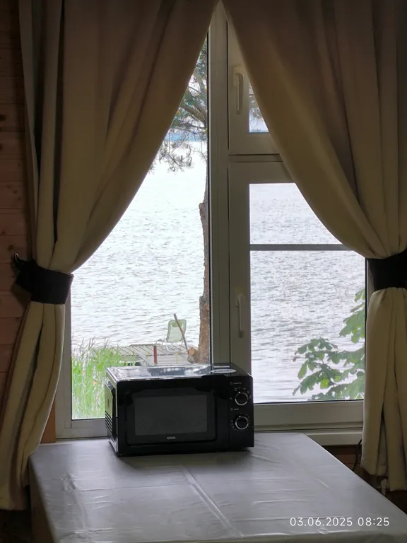 Дом на берегу с видом на Селигер